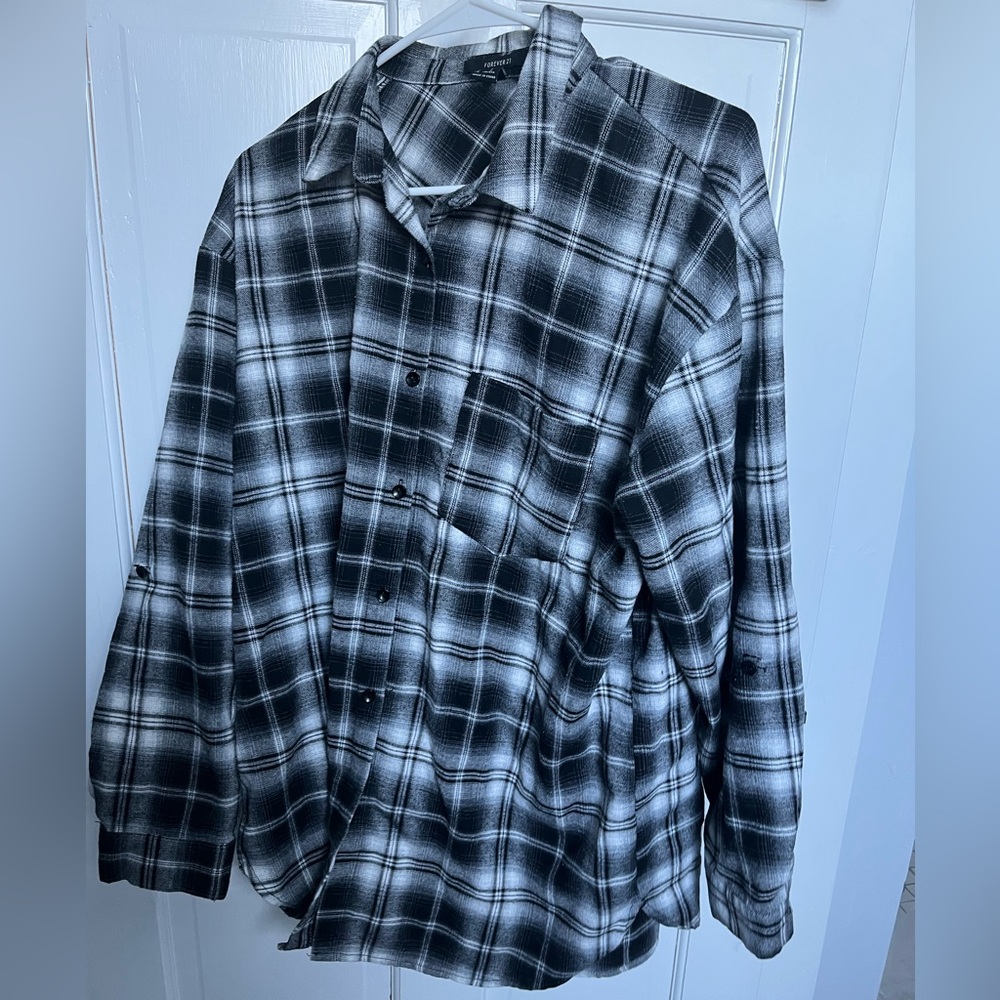 Forever 21 Men's Black and White Checkered Shirt Jacket